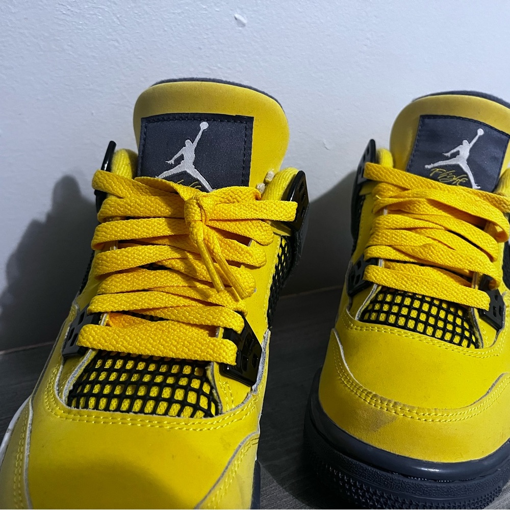 Air Jordan 4 retro - yellow